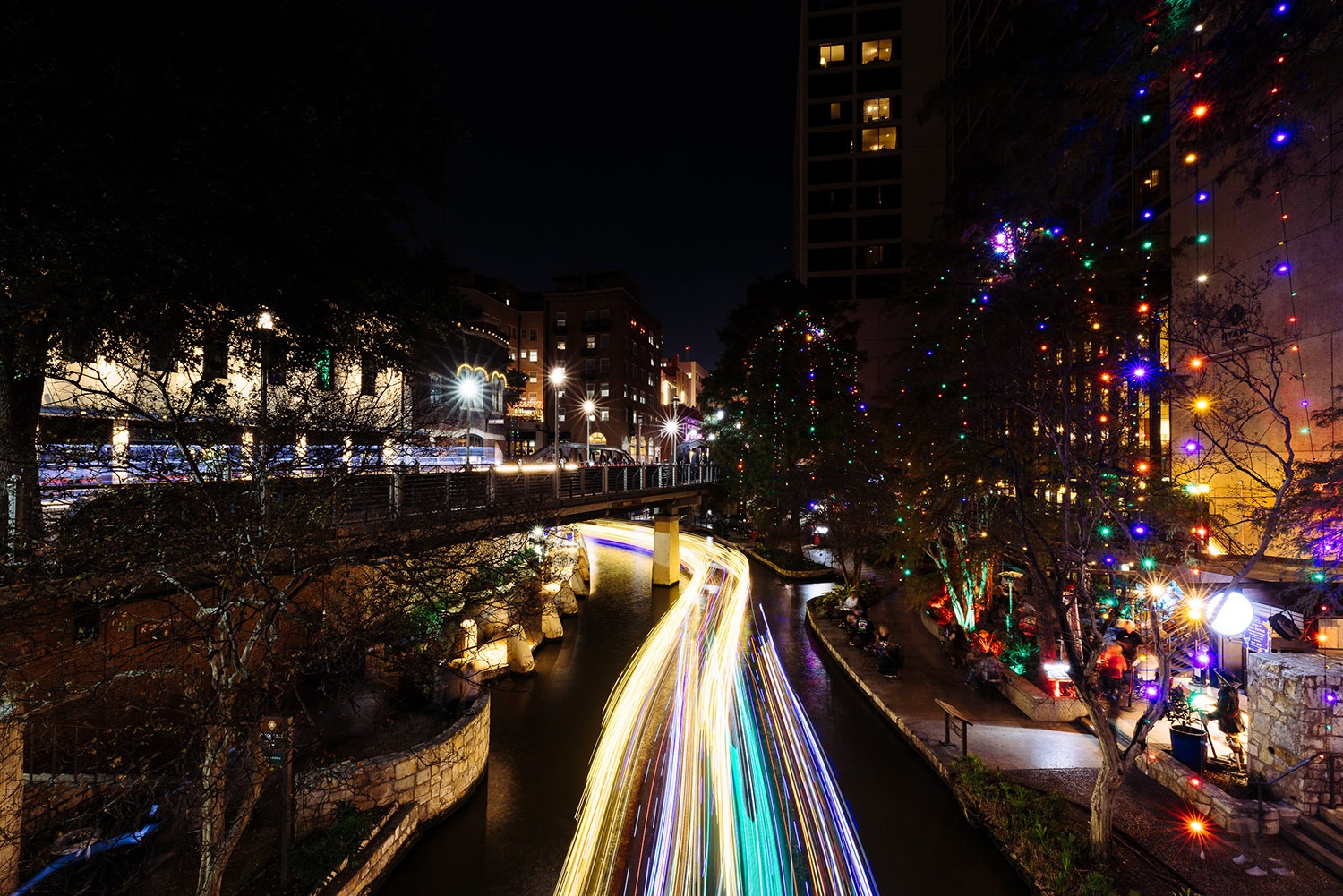 Scenes from the Alamo, the River Walk and other popular locations in downtown San Antonio this time of the year. Dec. 9, 2021. Photo by Chris Stokes | Heron contributor