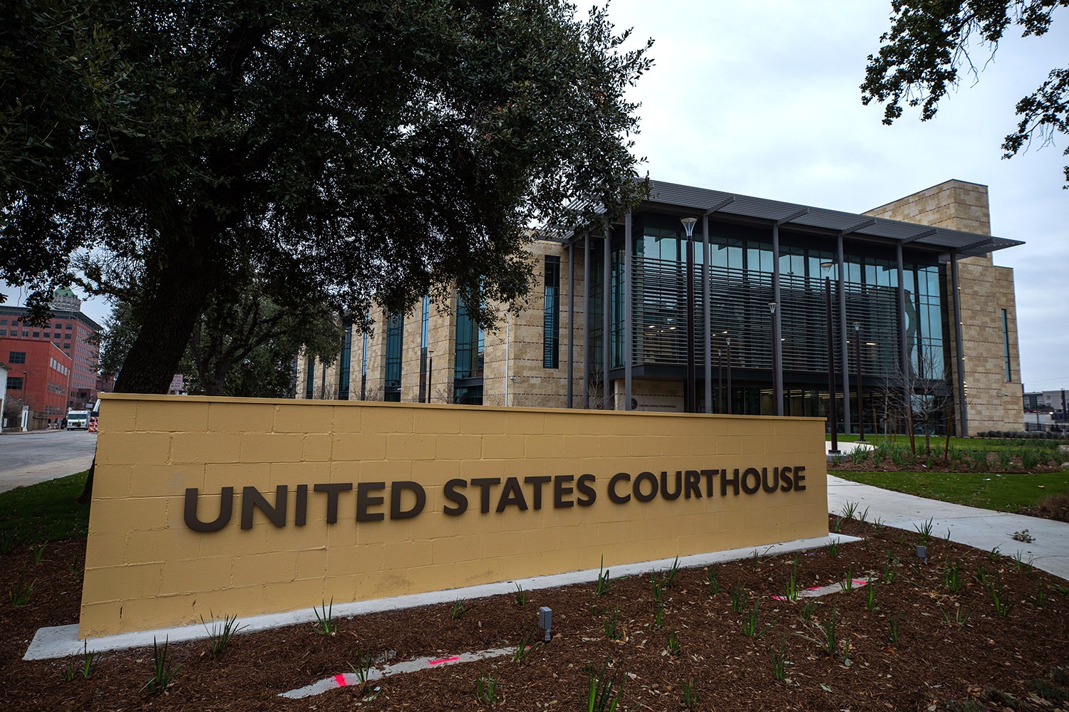 The newly opened Federal Courthouse heard its first trials this week in downtown San Antonio, Texas, on Jan. 26, 2022. The building incorporated elements from the old courthouse among the modern main hall, court rooms and jury-focused areas. Photo by Kaylee Greenlee Beal | Heron contributor