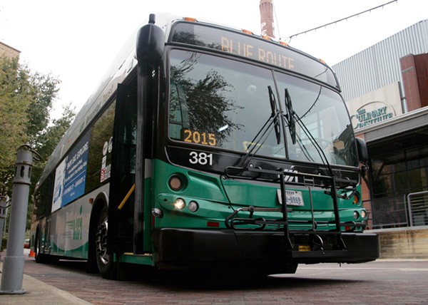 A VIA bus passes The Culinary Institute of America, San Antonio at the Pearl. Courtesy VIA Metropolitan Transit